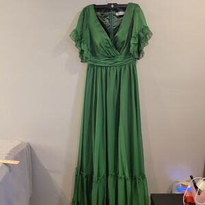 NEW $398 Mac Duggal Size 2 Butterfly Ruffle Trimmed A-Line Gown in Green